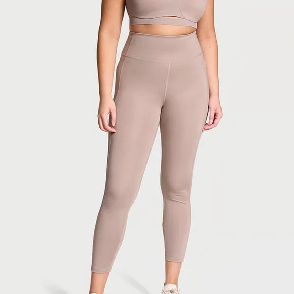 Victoria’s Secret VSX Essential High Rise Pocket Leggings - Picture 2 of 8